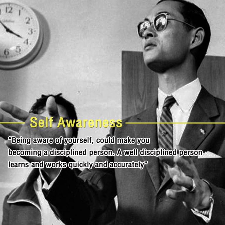ความรู้ตน “การรู้ตัวอยู่เสมอจะทำให้เป็นคนมีระเบียบและคนที่มีระเบียบดีแล้วจะสามารถเล่าเรียนและทำการงานต่างๆ ได้โดยถูกต้องรวดเร็ว” .. พระบรมราโชวาท พระราชทานลงพิมพ์ในหนังสือวันเด็ก ประจำปี 2521